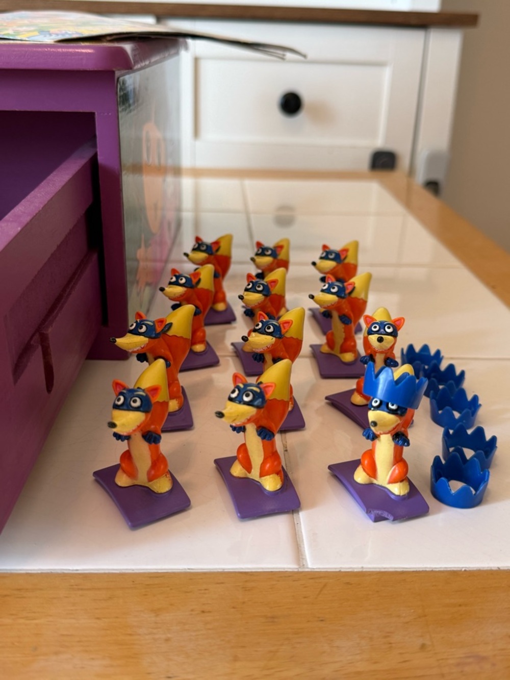 Vintage Y2K Dora the Explorer Game House- Checkers Dominos Bingo +  2006 Viacom - Picture 4 of 16